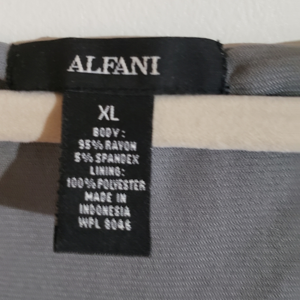 ALFANI DRESS. - Picture 7 of 8